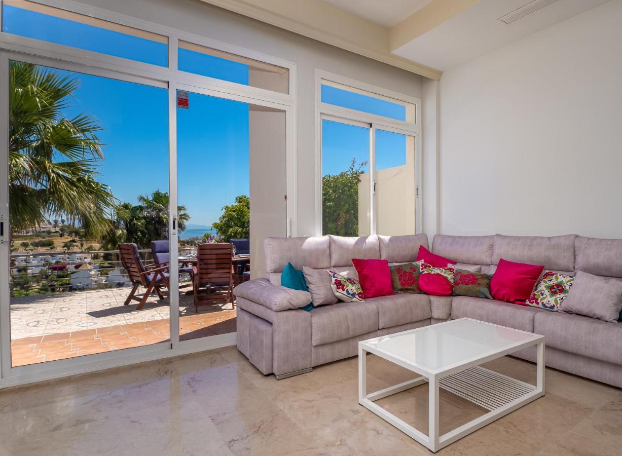 Villa Rosa Luxury Private Large Villa To Rent 마닐바 외부 사진