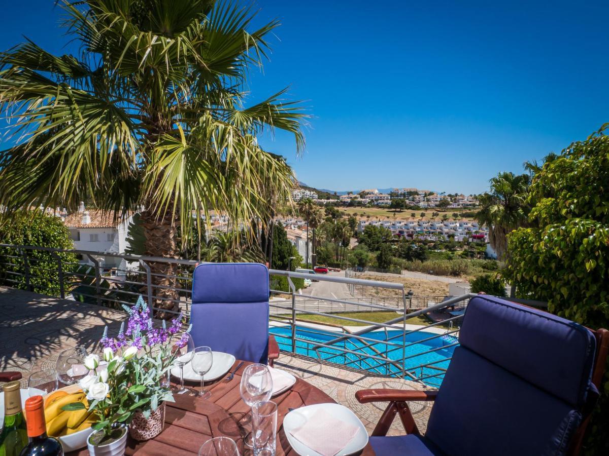 Villa Rosa Luxury Private Large Villa To Rent 마닐바 외부 사진