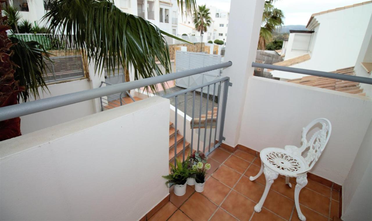 Villa Rosa Luxury Private Large Villa To Rent 마닐바 외부 사진