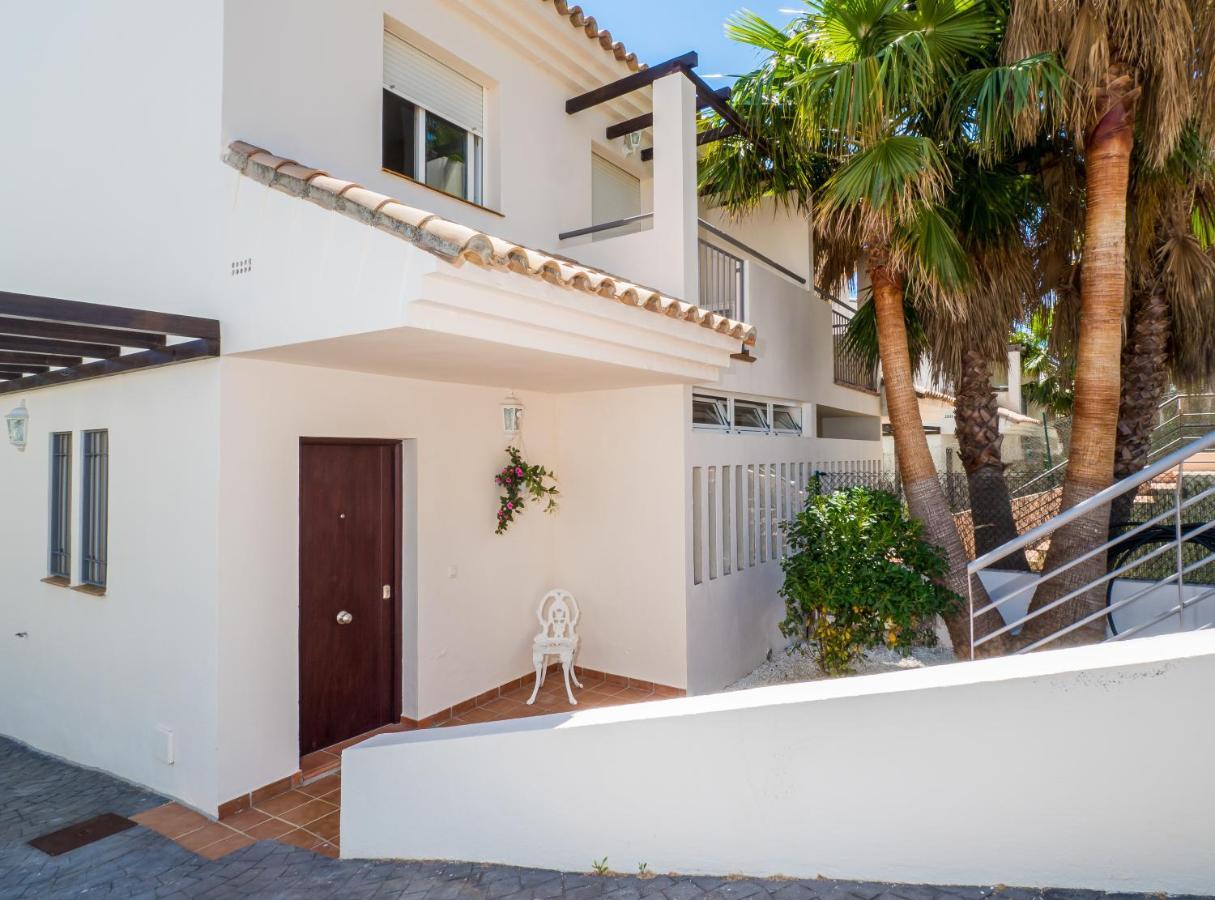 Villa Rosa Luxury Private Large Villa To Rent 마닐바 외부 사진