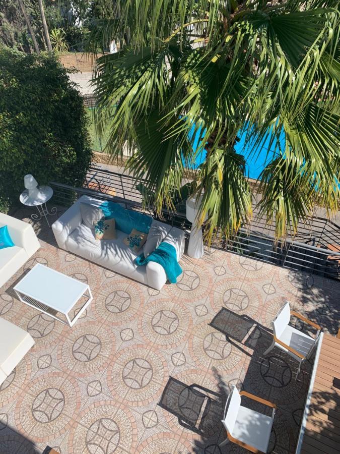 Villa Rosa Luxury Private Large Villa To Rent 마닐바 외부 사진